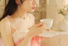 蕾丝美女性感诱人美女模特写真-美图岛