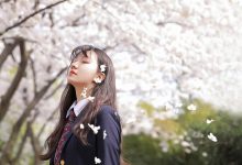 制服美女清纯迷人户外写真图片-美图岛