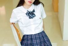 制服美女青春养眼教室写真图片-美图岛