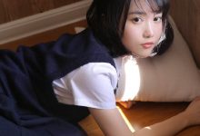 性感美女大学生制服诱惑高清写真-美图岛