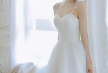 诱人美女吊带白丝美腿大胆迷人写真-美图岛