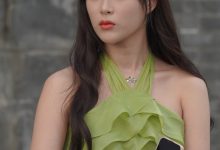 都市丽人绿色性感挂脖荷叶边街拍裙装 【191P-1.95G】-美图岛