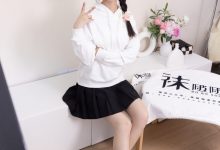 [BoBoSocks袜啵啵]NO.368 甜甜圈-运动鞋、白棉袜、油亮肉丝[160P+1V／5.72GB]-美图岛