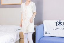 [BoBoSocks袜啵啵]NO.421 奶油-皮鞋、厚白丝、瑜伽动作时老头乐挠脚剧情[140P+1V／6.20GB]-美图岛