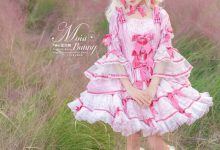 咬一口兔娘(Yiko湿润兔) – 25年01月作品『丝绒粉黛』 小舞蹈[86P+2V-3.61G]-美图岛