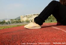 [战前女神] 恋足美腿棉袜女神级摄影套图 017 [84P-228MB]-美图岛