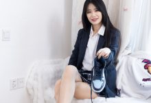 物恋传媒 No.2630 菜菜-皮鞋、薄灰丝、裸足、jk制服 [164P1V-4.01GB]-美图岛